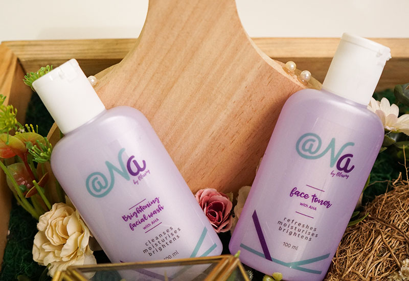 Face toner with AHA